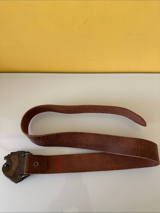 Lucky Brand Brown Distressed Leather Belt with Yellow Squirrel Buckle Size L main image 5